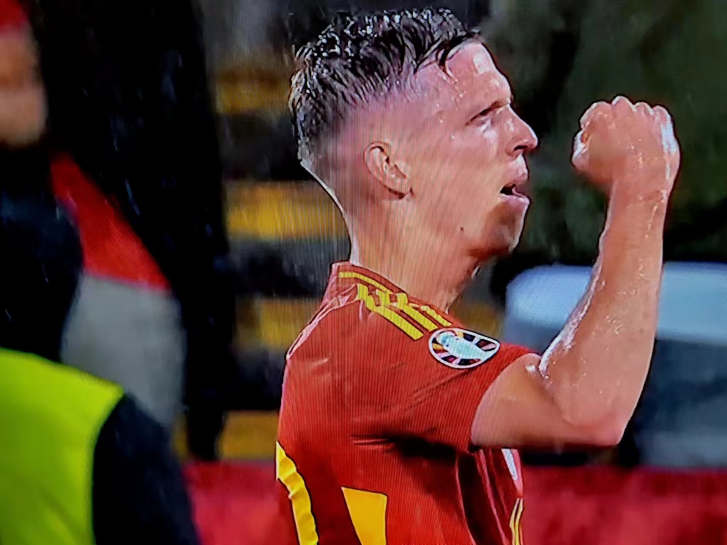 关于重磅！赛后那不勒斯远射贴柱葡萄牙体育清晨豪取连胜，今晚金州勇士强势反弹的信息