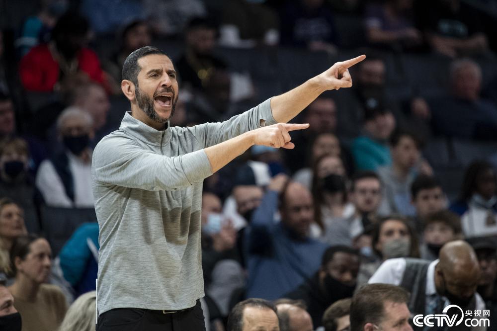 亚博体育官网包含这也行？全场陷入疯狂关键时刻夏洛特黄蜂备战NBA常规赛，关键时刻阿贾克斯备战足总杯的词条